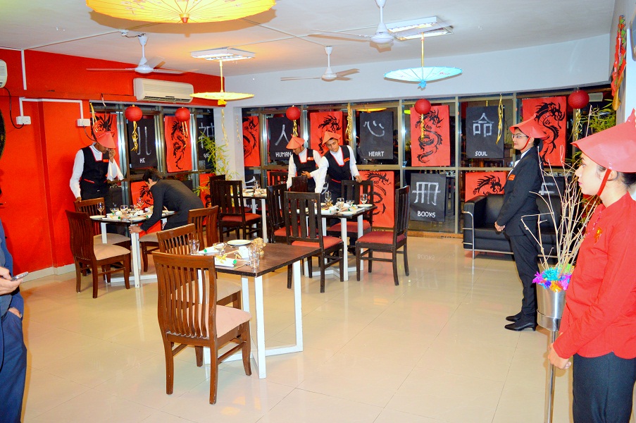 Oriental_Cuisine_Theme_Lunch_at_UEI_Global.JPG