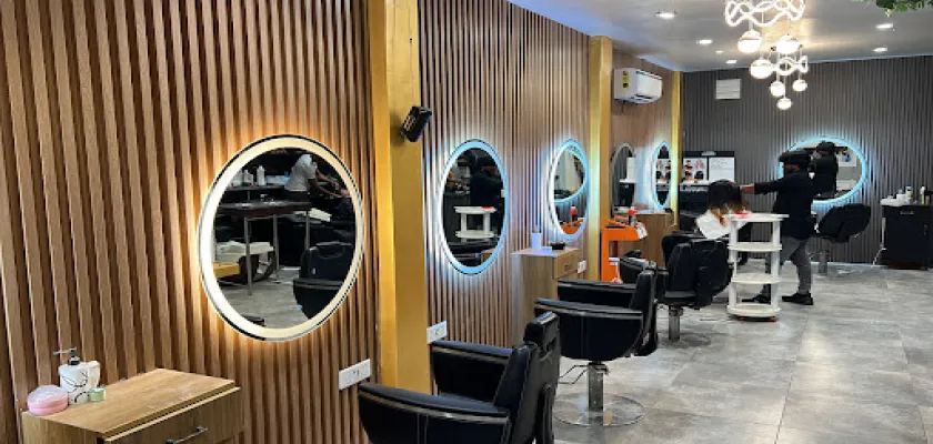 ElsBy Jawed Unisex Salon