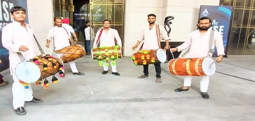 Book Punjabi Dhol Wala