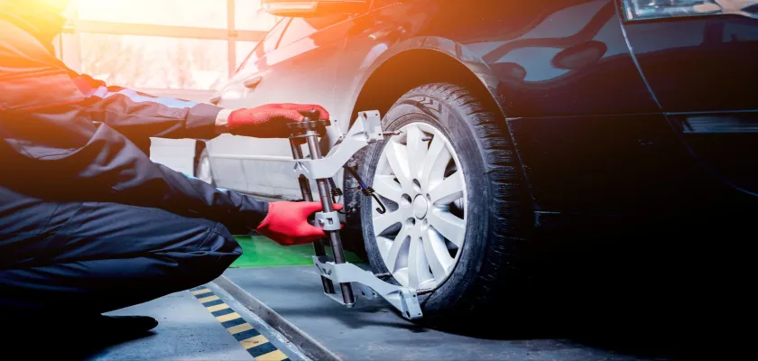 Noida Motors Car Mechanic